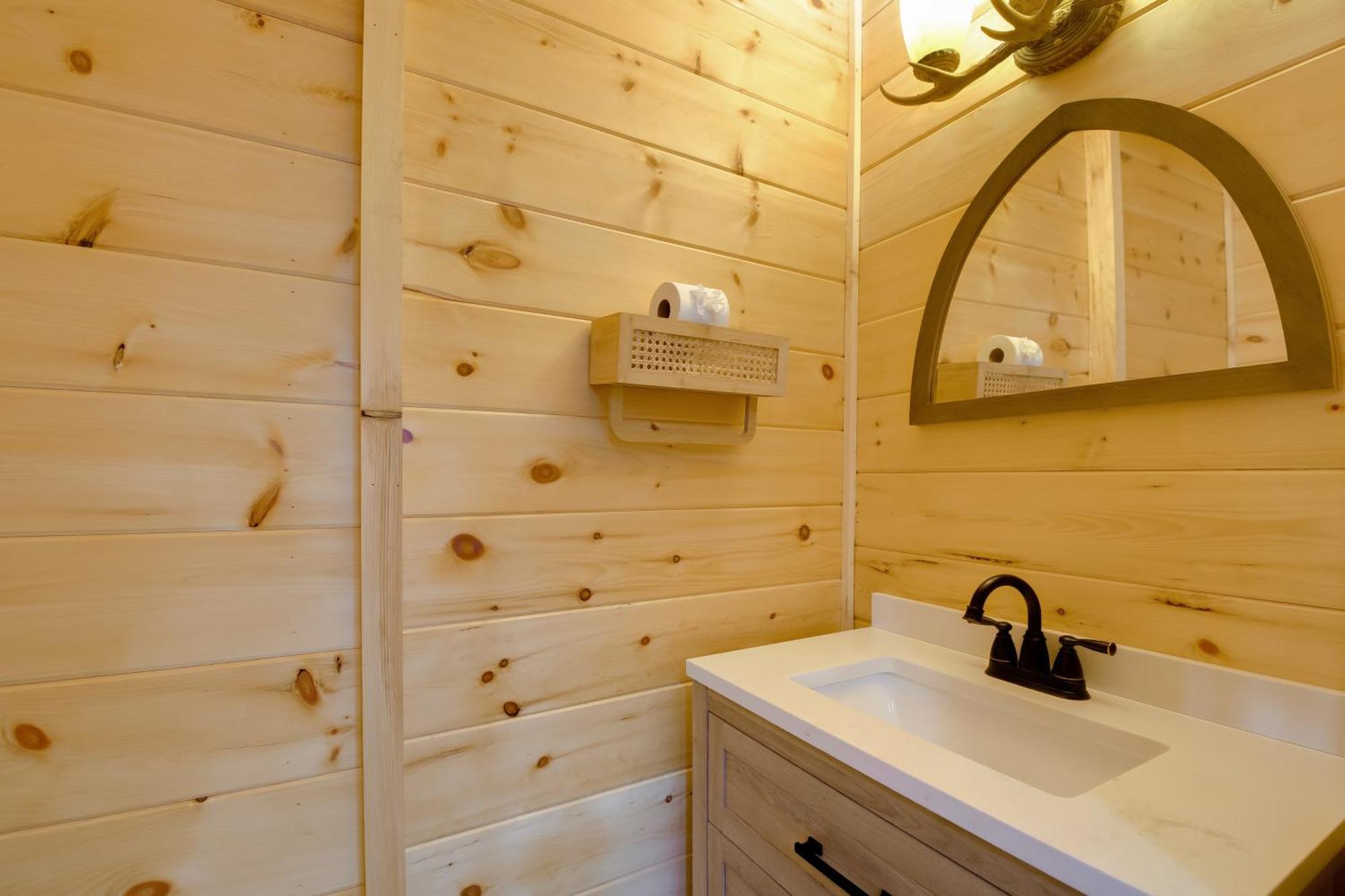 Gatlinburg Cabin With Game Room, Hot Tub And Mtn Views Екстериор снимка