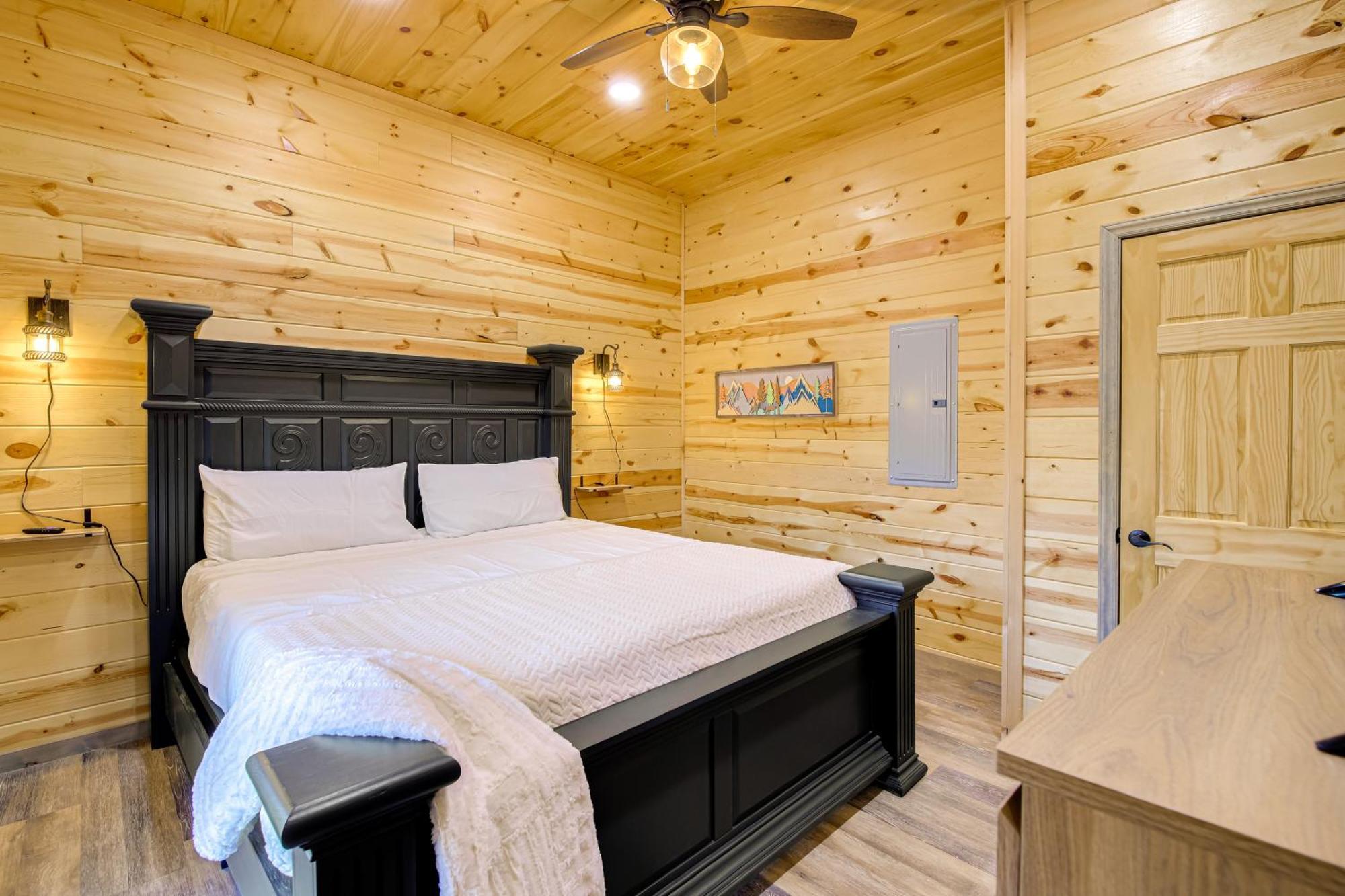 Gatlinburg Cabin With Game Room, Hot Tub And Mtn Views Екстериор снимка