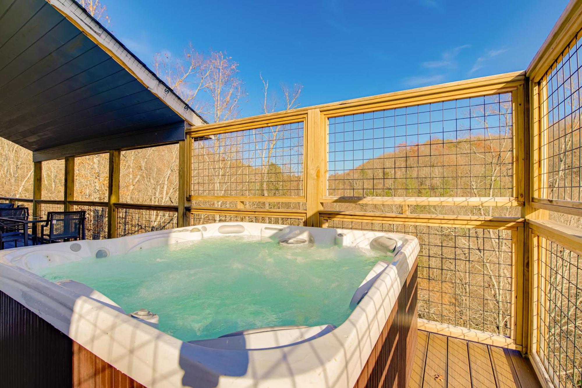 Gatlinburg Cabin With Game Room, Hot Tub And Mtn Views Екстериор снимка