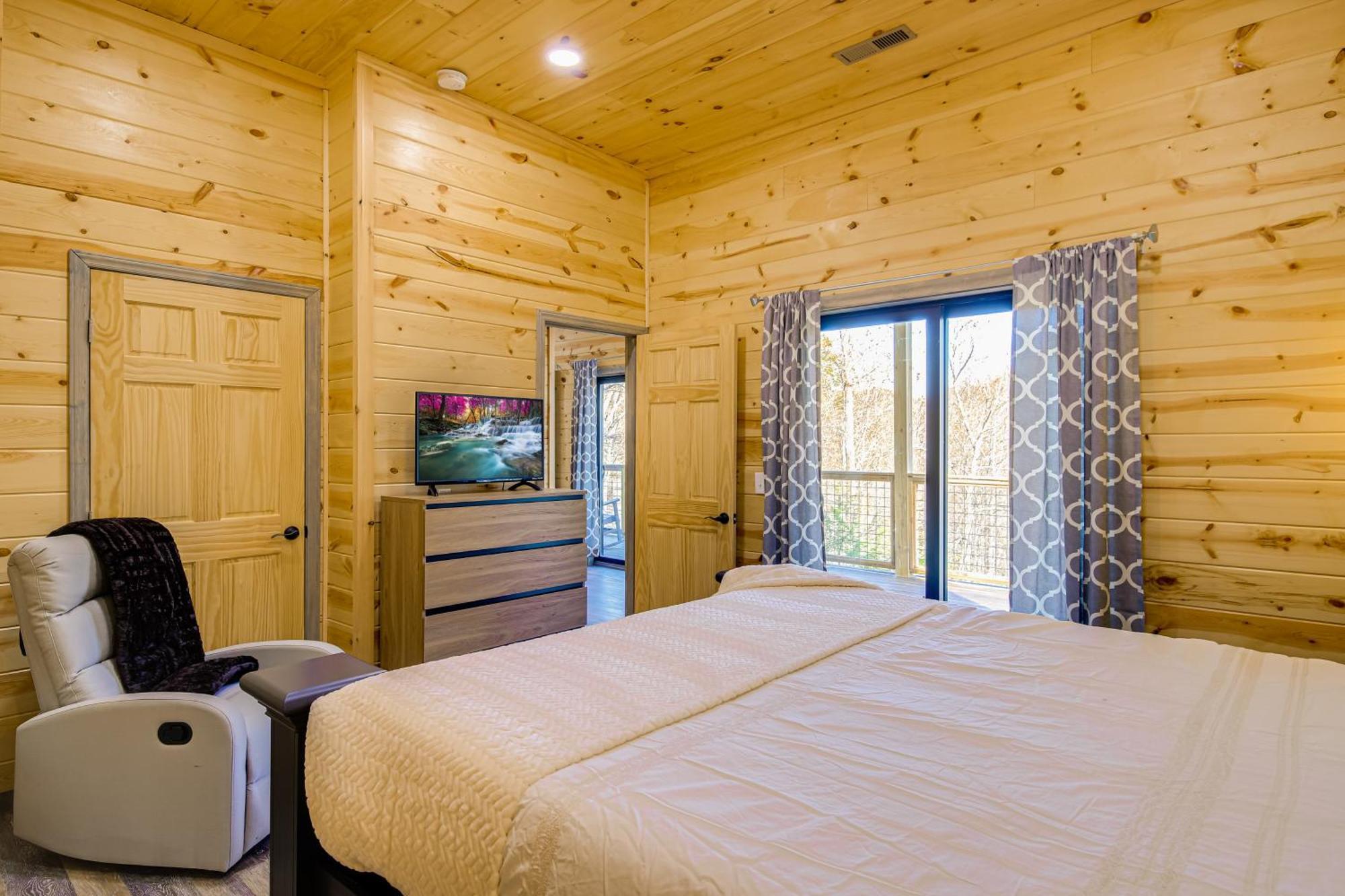 Gatlinburg Cabin With Game Room, Hot Tub And Mtn Views Екстериор снимка
