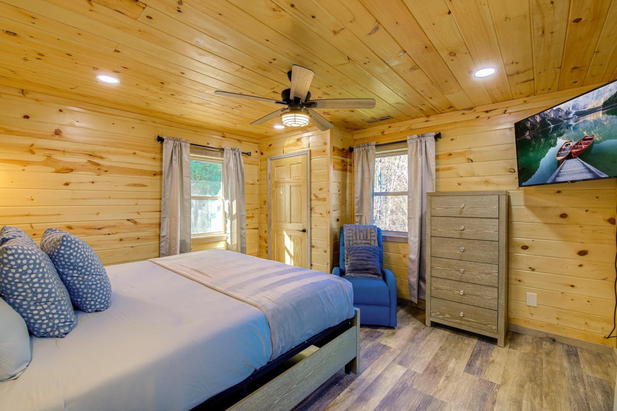 Gatlinburg Cabin With Game Room, Hot Tub And Mtn Views Екстериор снимка