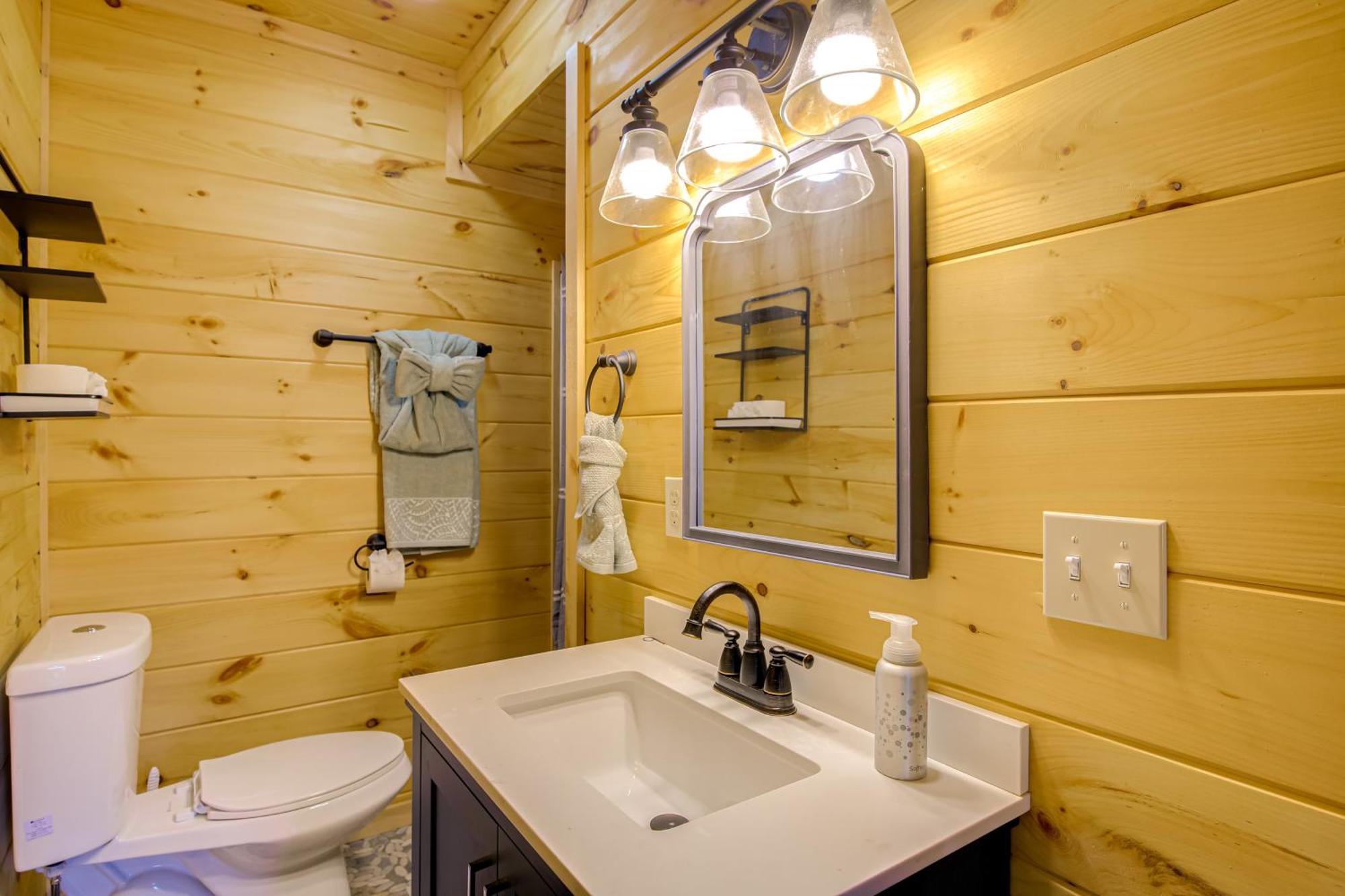Gatlinburg Cabin With Game Room, Hot Tub And Mtn Views Екстериор снимка