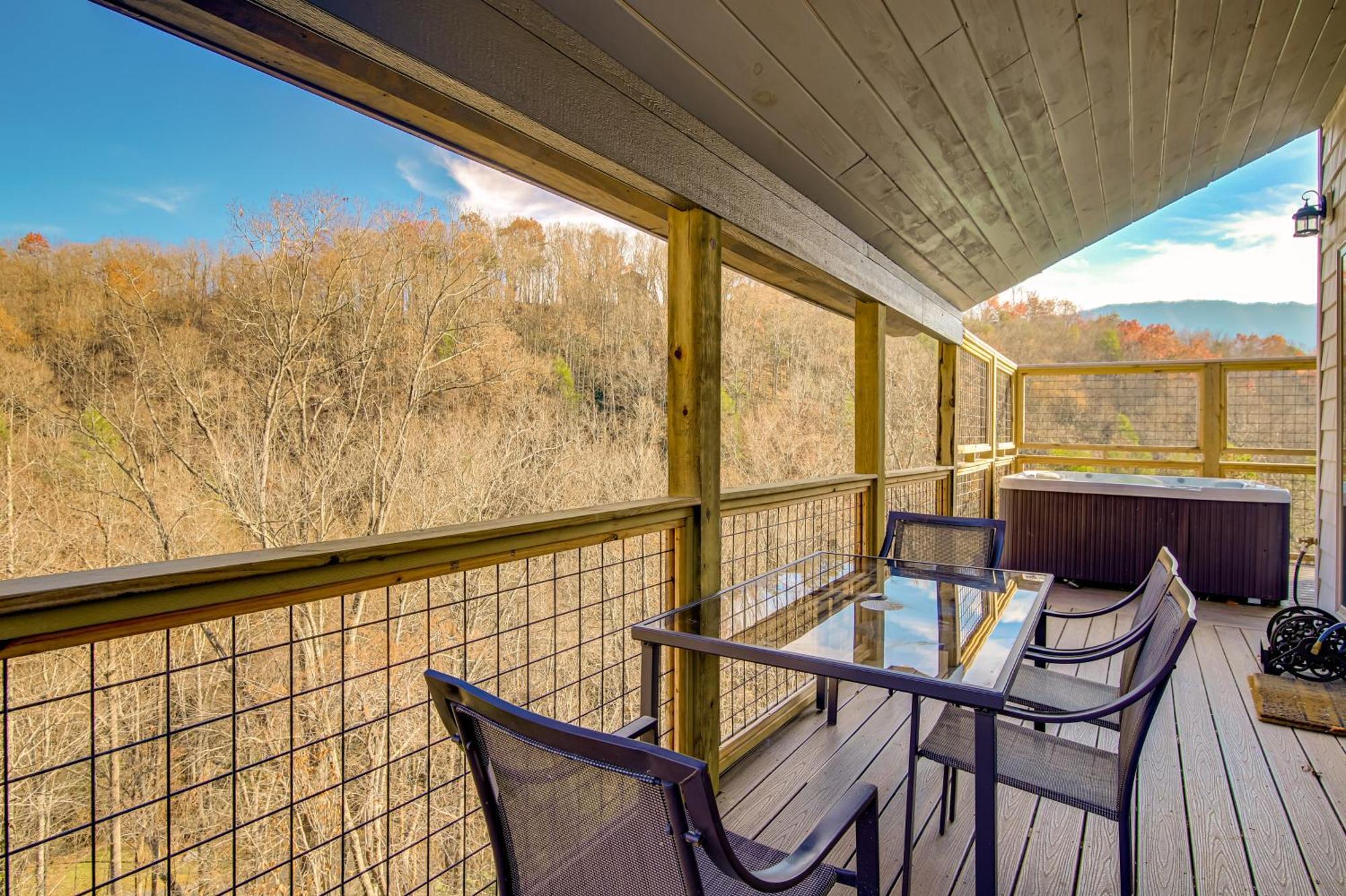 Gatlinburg Cabin With Game Room, Hot Tub And Mtn Views Екстериор снимка
