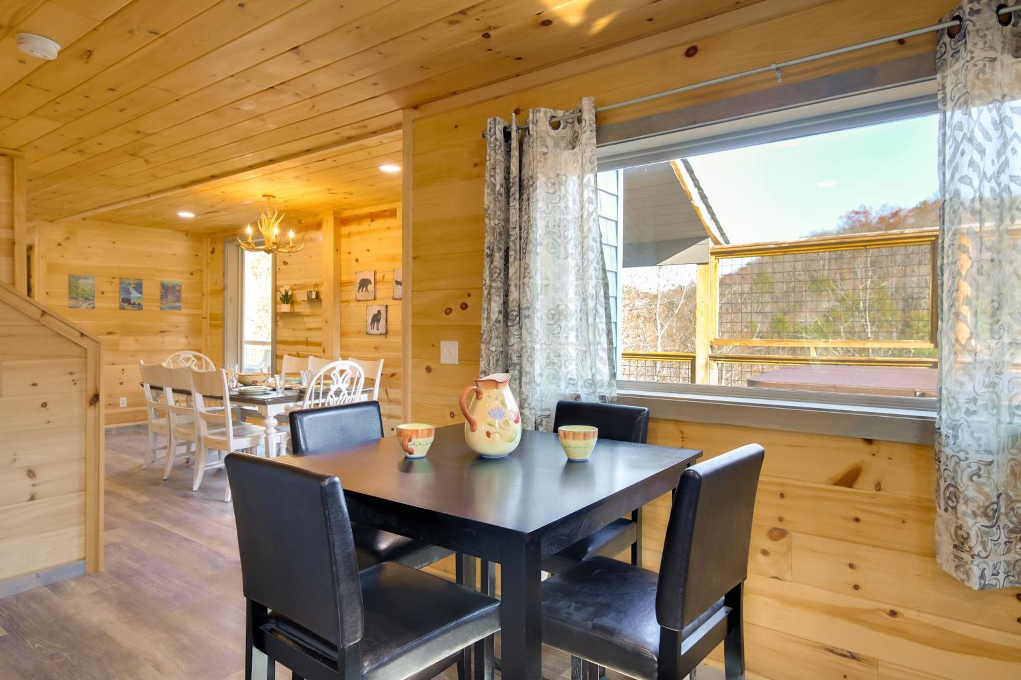 Gatlinburg Cabin With Game Room, Hot Tub And Mtn Views Екстериор снимка
